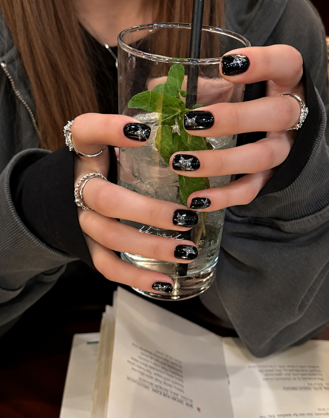 Black and silver star nail art by kk nail-studio